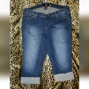 VINTAGE Torrid Premium DARK Wash Cuffed Capri Jeans Women's 18 EUC ROCKABILLY